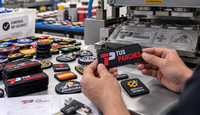 Fabricación de parches personalizados con formas y acabados a medida Fabricación de parches personalizados con formas y acabados a medida